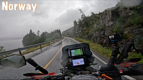 Just a rainy day in Norway // Motorcycle adventure