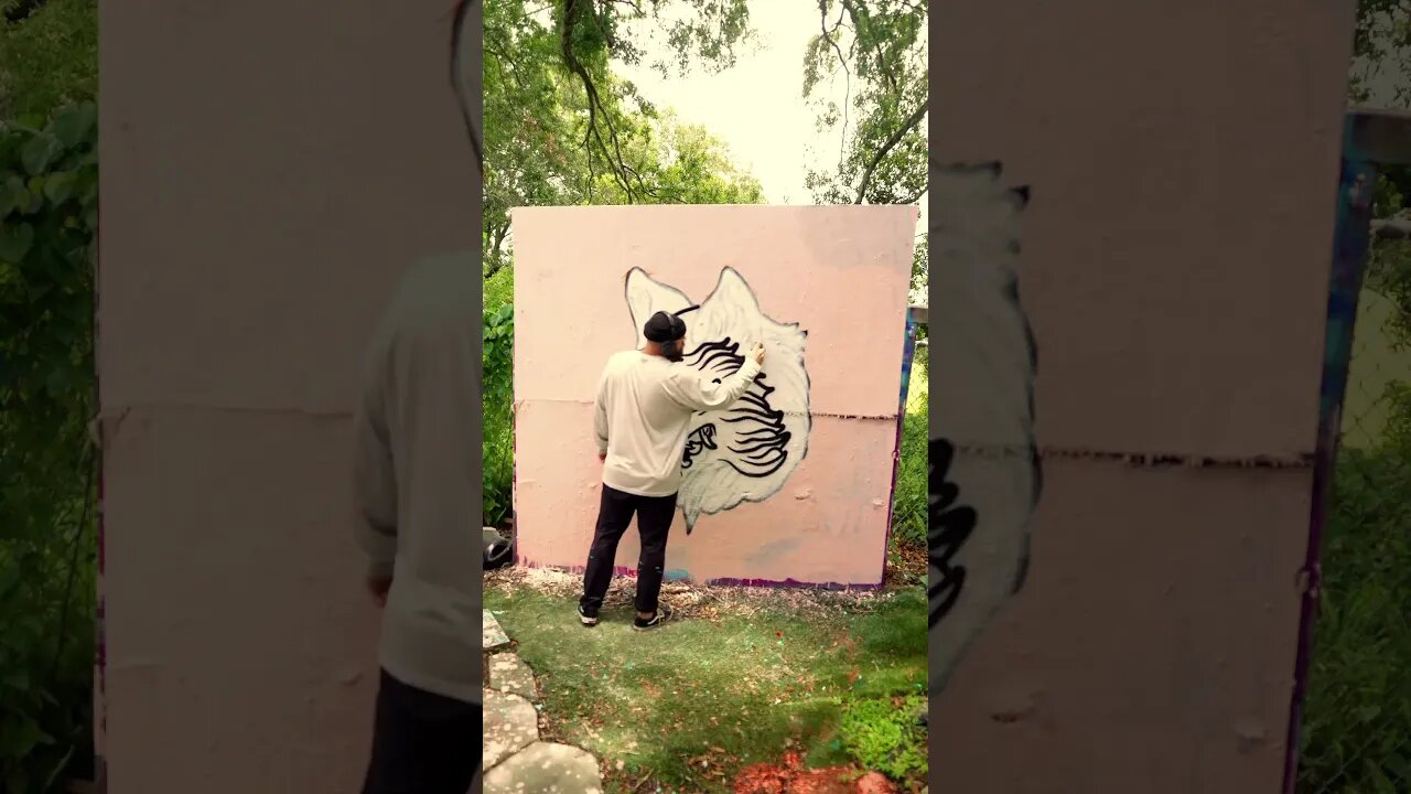 MAD GRAFFITI CAN CONTROL PAINTING A WOLF 😳 #graffitiart #graffiti #shorts