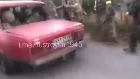 Ukrainians NAZIS running from Russians fire in Lisichansk cauldron