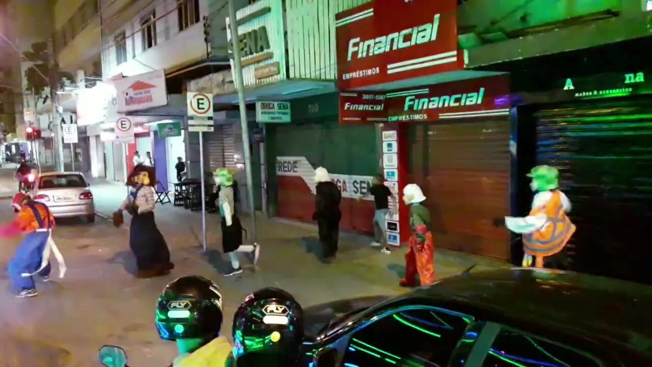 PASSINHOS DO FOFÃO, CHAVES, KIKO E CHIQUINHA DANÇANDO NA CARRETA DA ALEGRIA TRAM BALADA, LIKE 40