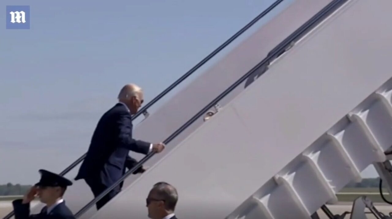 Not Again! Biden Stumbles On The Air Force One Stairs