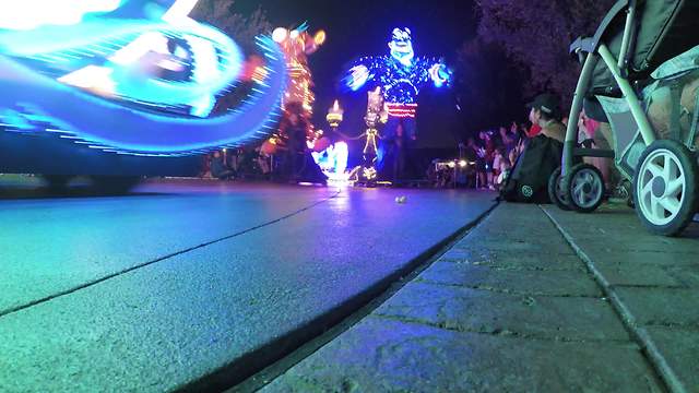 Disneyland's new "Paint the Night" parade 4K time lapse