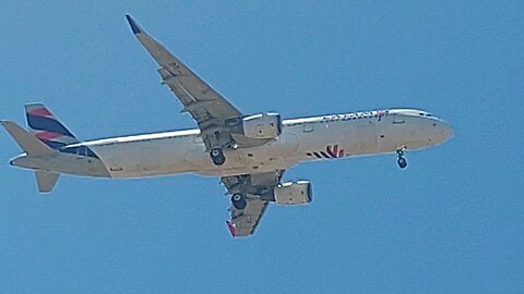 Airbus A321 PT-XPF vindo de Manaus para Fortaleza