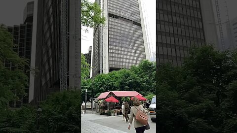 Timeless Montréal Stock exchange tower