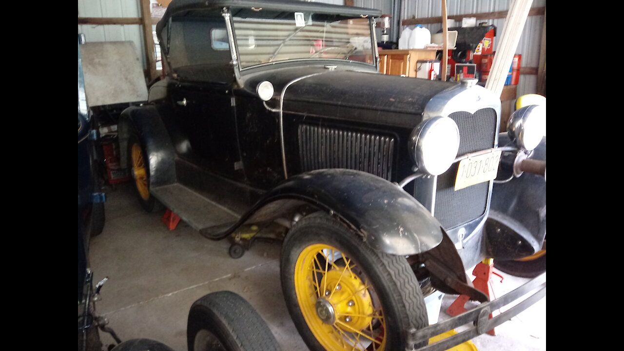 1930 ford roadster with a rumble seat