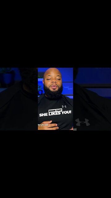 Signs She Likes You!