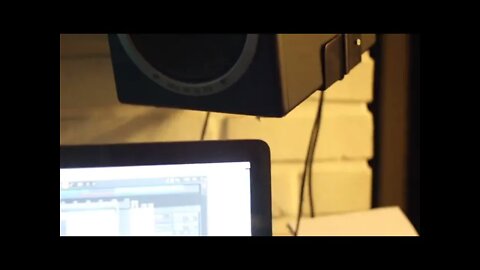 Nevo - Nanoloop vs Ableton live (Gameboy Synth)