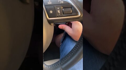 PAGANDO MICO - O DIA QUE ESQUECI COMO DESTRAVAR O VOLANTE DE UM CARRO MANUAL kkkk #shorts