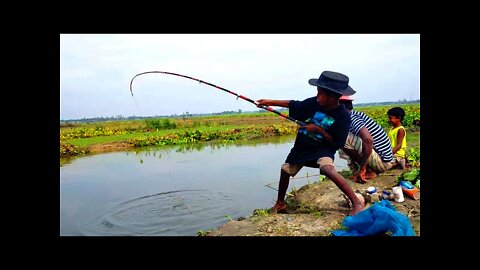 Awesome Fishing with Hook Video And Amazing Huge Big Fish Hunting!