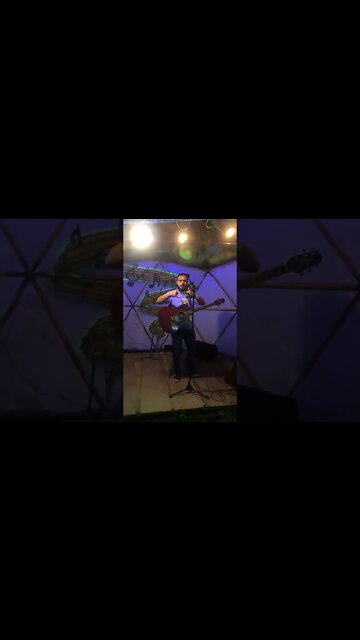 Quintal do Bigode em Araraquara (SP) com a Banda Solaris