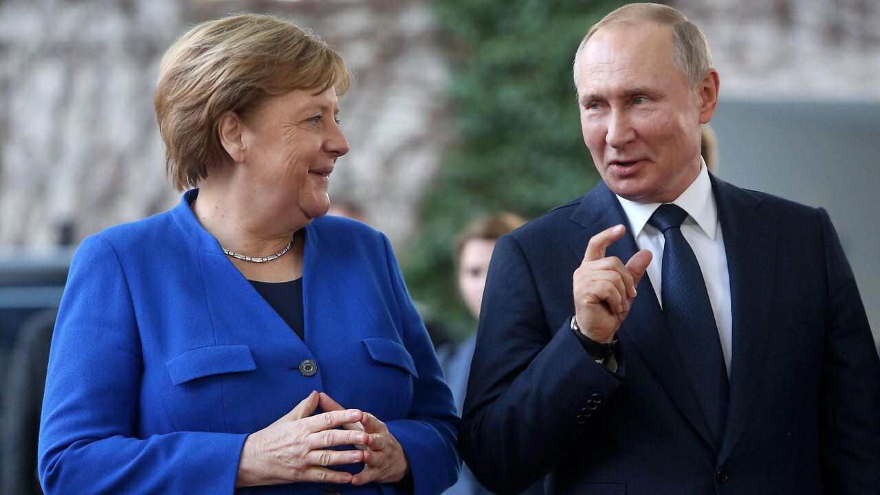 "Putin enjoyed it" - Merkel wrote about meeting with Putin and his "power games"