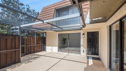 825 Center St #10D