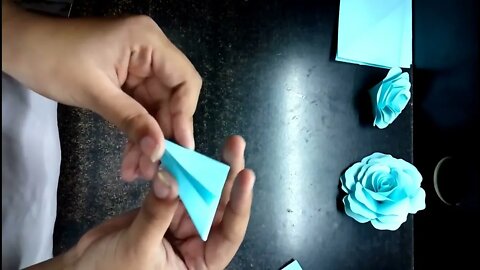 DIY How to make realistic and easy paper roses