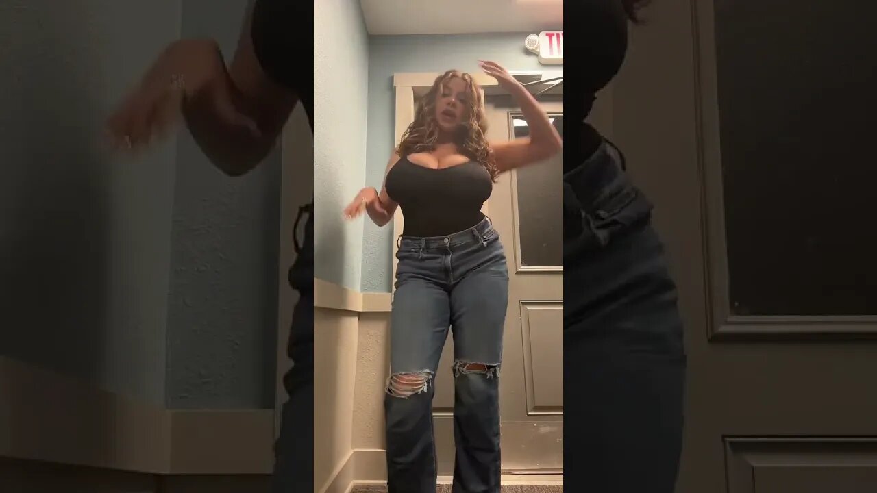 GHOST IN THE BACKGROUND 😳