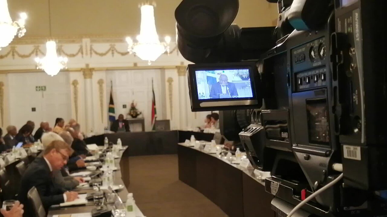 SOUTH AFRICA - Cape Town - President's CEO Meeting (Video) (hit)
