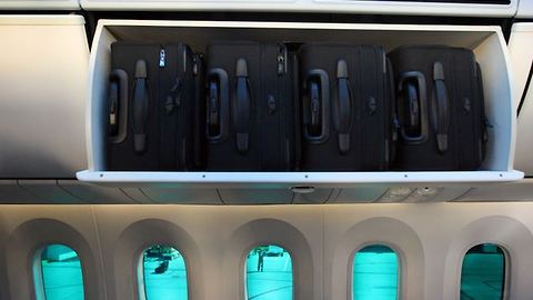 US Customs computer outage causes delays for airport travelers