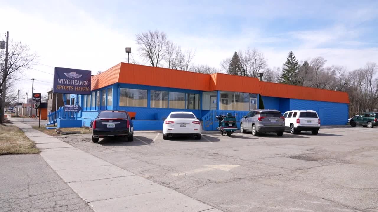 Michigan’s first sober bar opens in Lansing