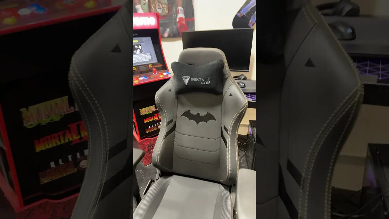 Batman x Secret Lab Coolest Chair in the Game? 🦇 #batman