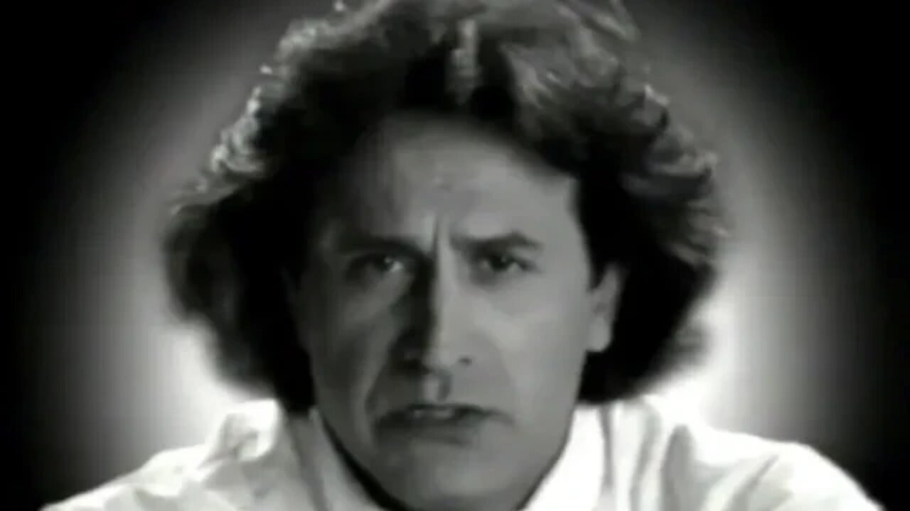 Γιώργος Νταλάρας - Τα βεγγαλικά σου μάτια (1995) - Μουσικό βίντεο