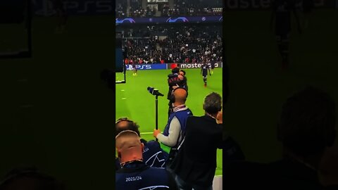 Lionel Messi & Ronaldinho reunited in beautiful moment before PSG vs RB Leipzig