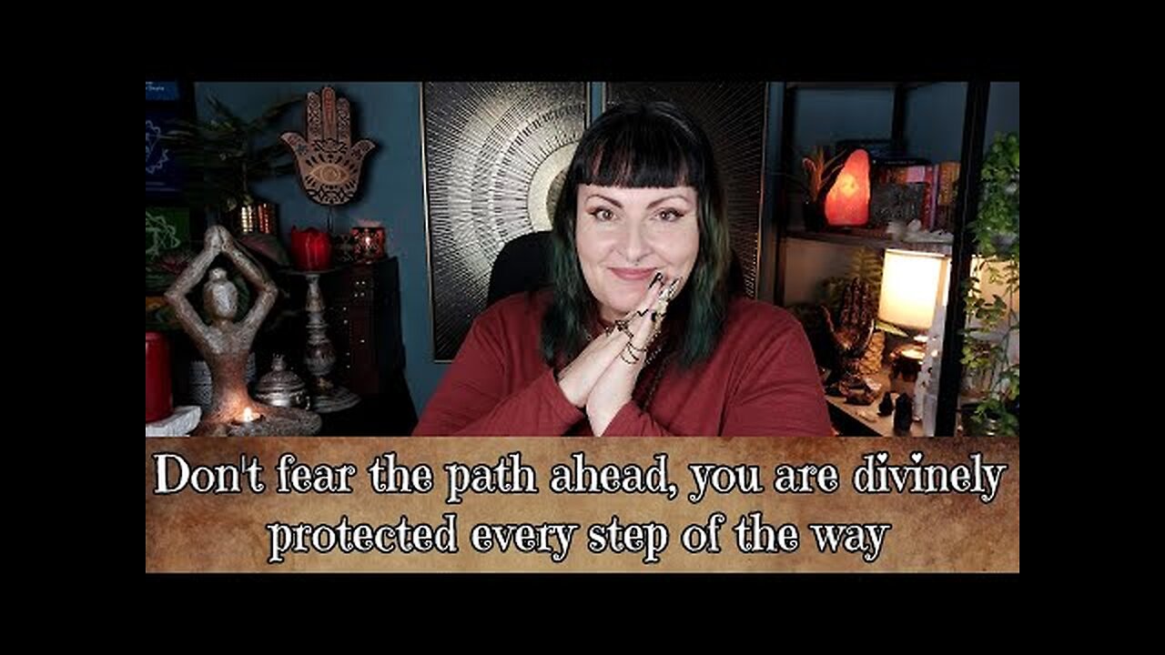 Don't fear the path ahead, everything will fall into place and make sense - tarot reading