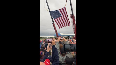 Trump arrives in style