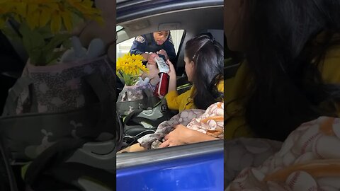 Cops Giving This Lady Drug Money? 😲