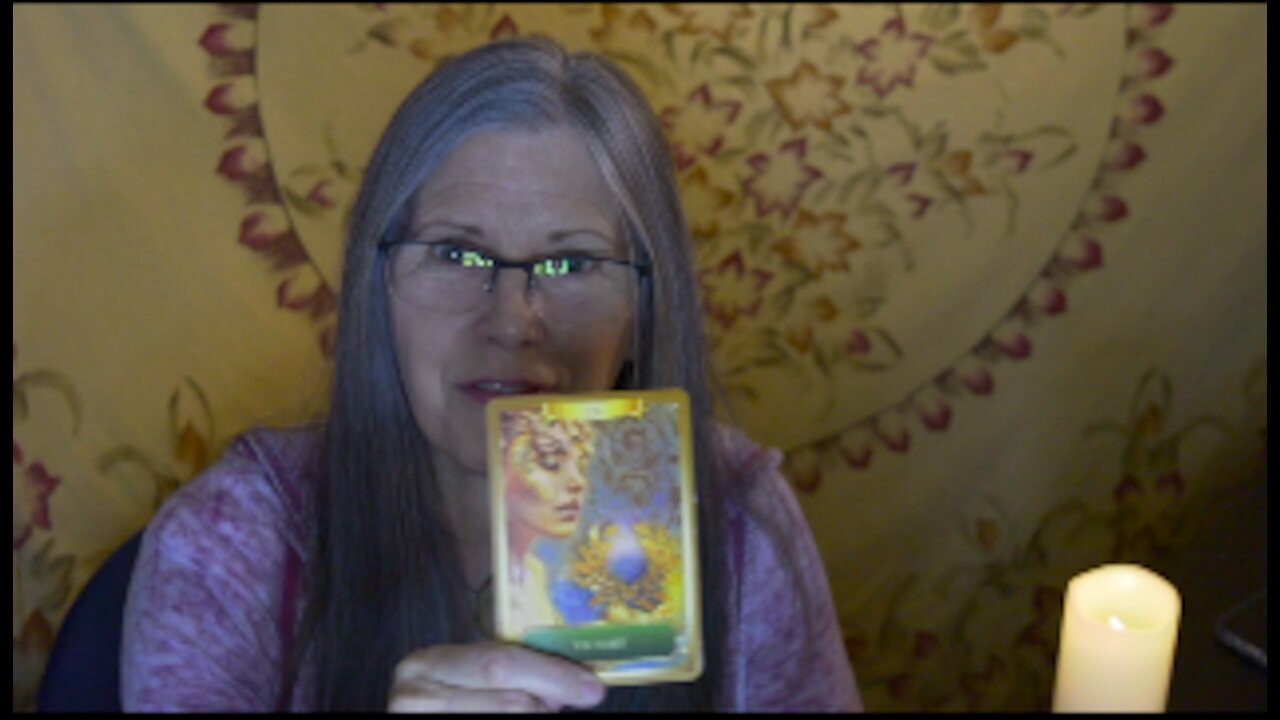 Capricorn Weekly Tarot Reading - May 10-16, 2021