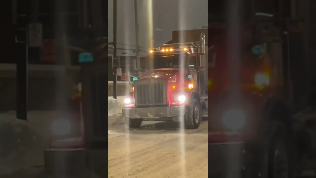 Montréal Huge Snow Truck Collector