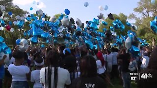 'Long live Terrell ': Hundreds gather to honor 15-year-old shooting victim Terrell Bell