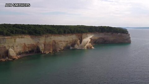 Massive cliff fell on Michigan’s Lake Superior