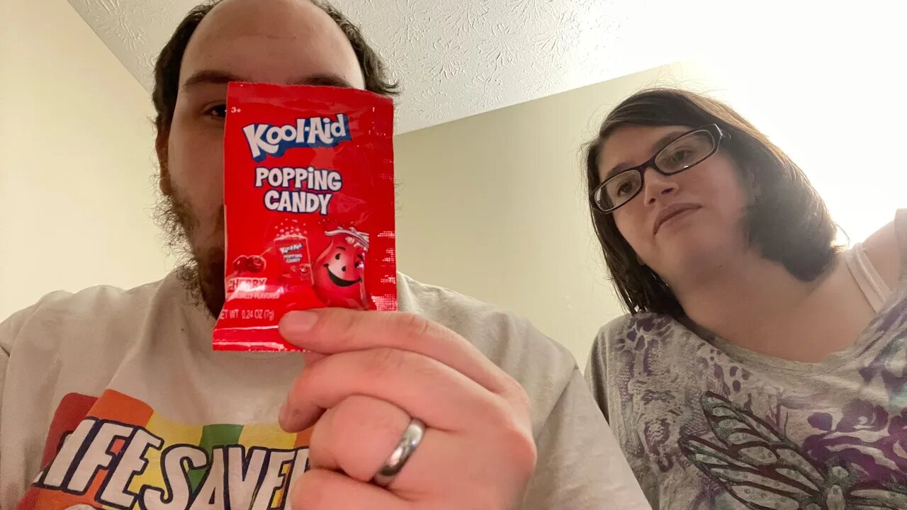 Kool-Aid Poppin candy review