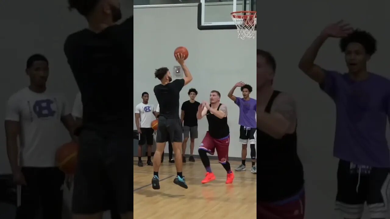The "BYE BYE" wave !