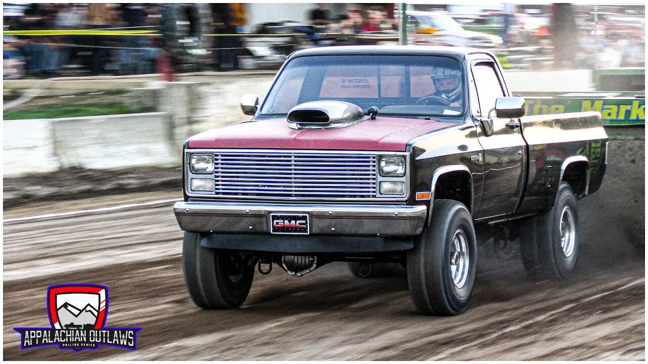 Outlaw Street Gas and Hot Rod Diesel trucks at the Somerset County Fair | S1 : E14