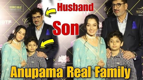 Anupamma Aka Rupali Ganguly With Real Family Husband & Son At Iconic Gold Awards 2023