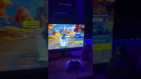 LIVE ON FORTNITE WITH VIEWERS 😧