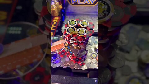 Shaking a Coin Pusher! Best Hack Ever?? #coinpushers #casino #highlimitcoinpusher