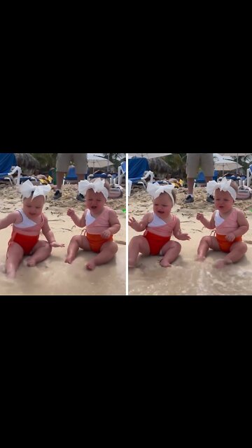 Twin Babies Adorably Confused By Ocean Waves