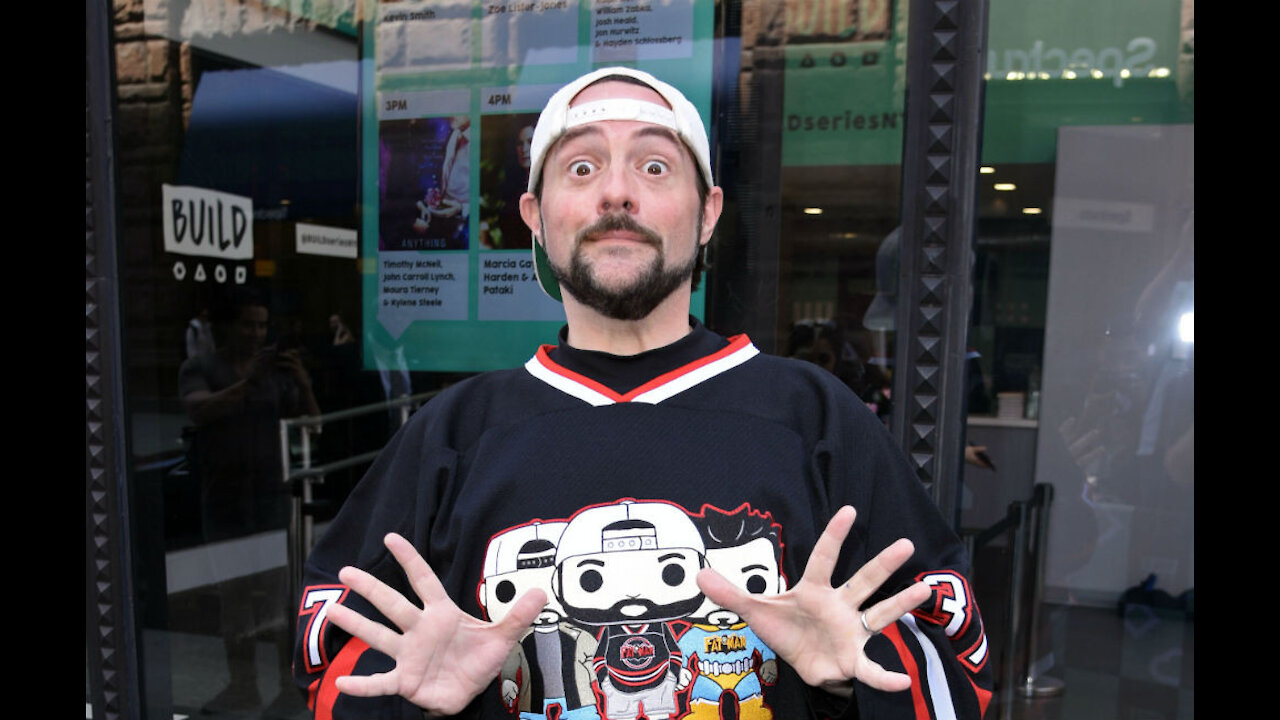 Kevin Smith says Sir Sean Connery's death is like losing his dad again