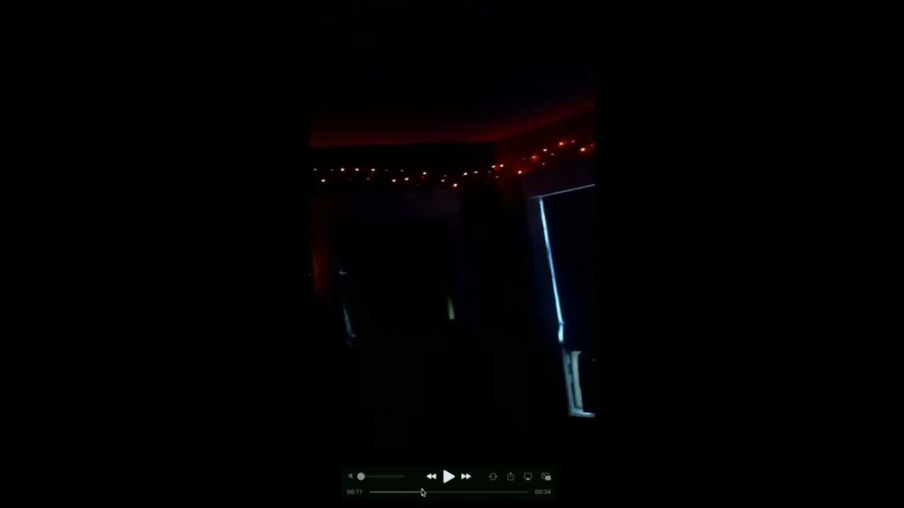 How I decorated my room for halloween