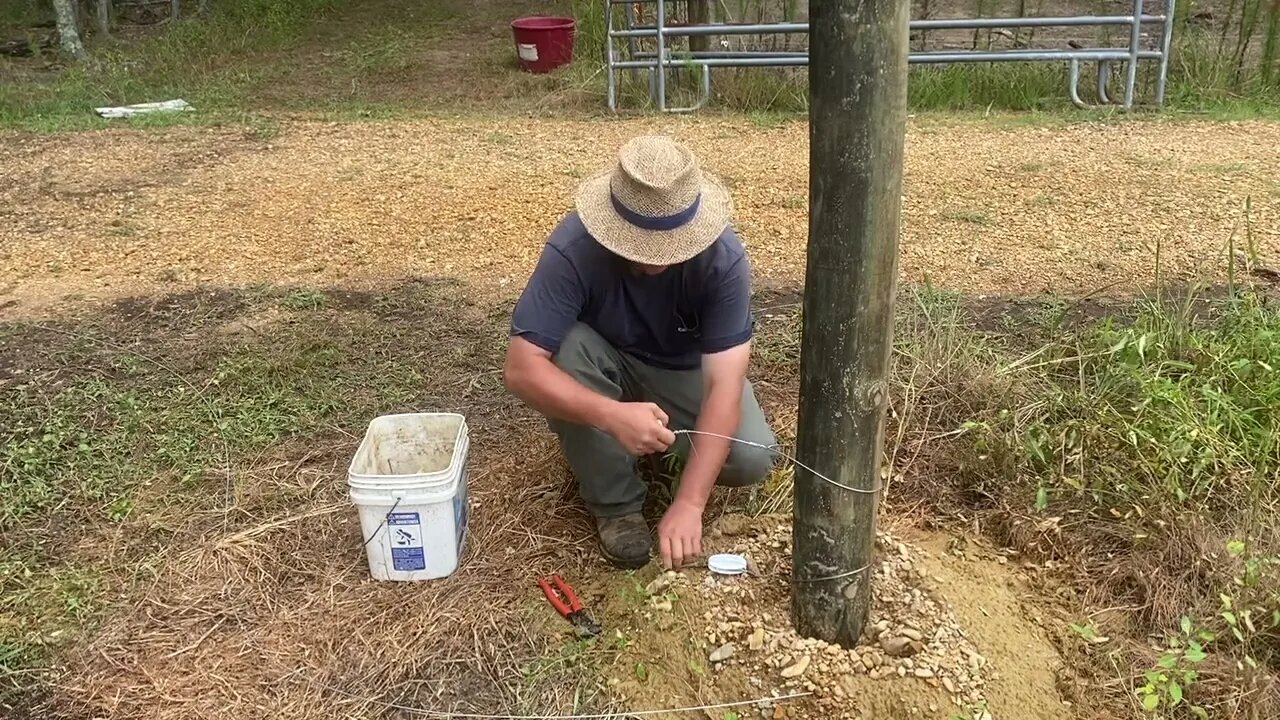 Pastured Pig Fence: How to Tie Porcelain Insulators to Wood Posts on High Tensile Electric Fence