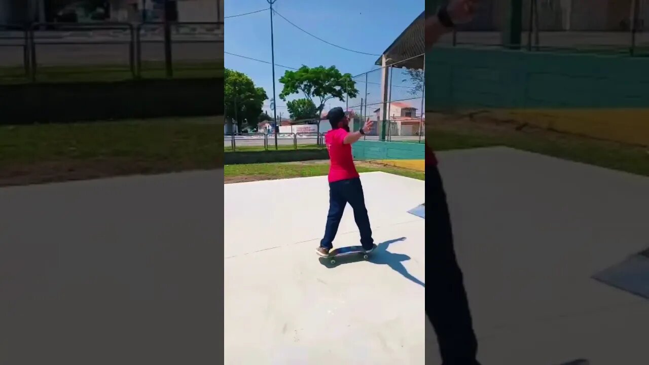 Frontside Noseslide descendo o corrimão