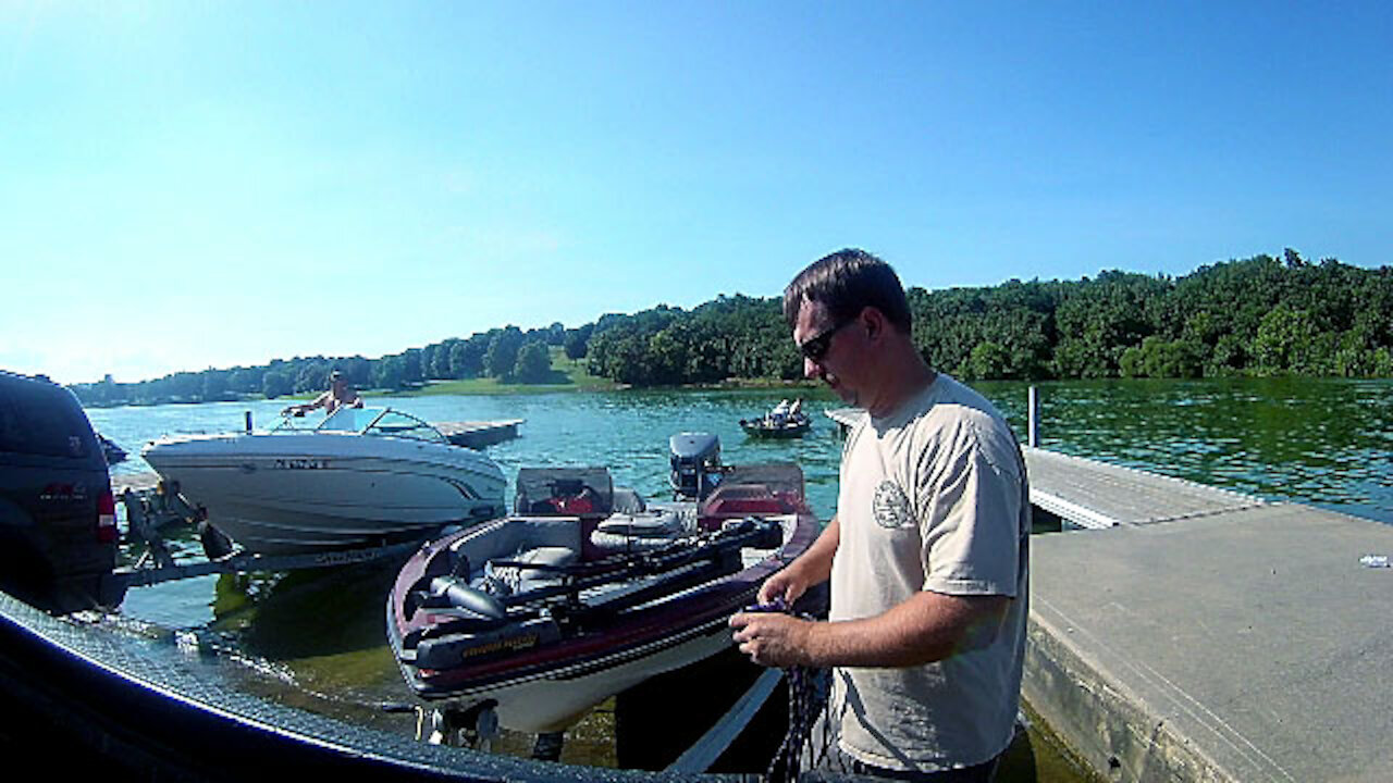 How to Launch a Boat Safely by Yourself