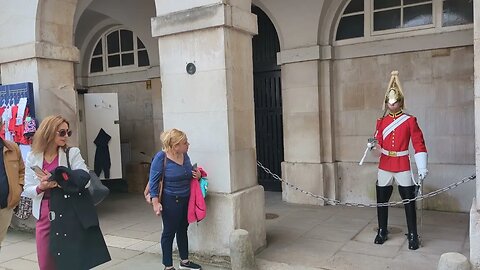 Out off he arches #horseguardsparade