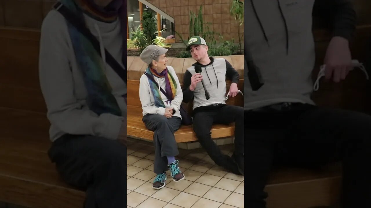 I WORK FOR CNN 😂😂