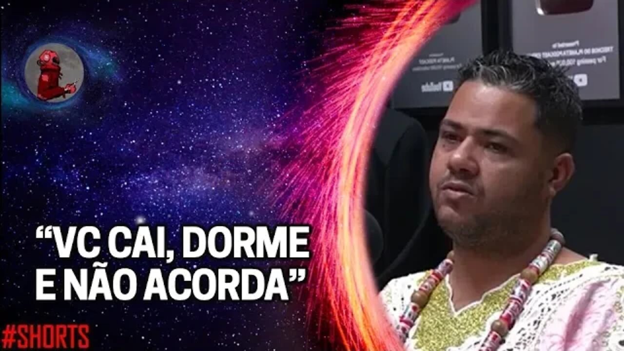 “E EU FUI ESCOLHIDO” com Pai Lucas (Candomblé) | Planeta Podcast (Sobrenatural) #shorts