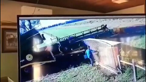Man vs Gate.
