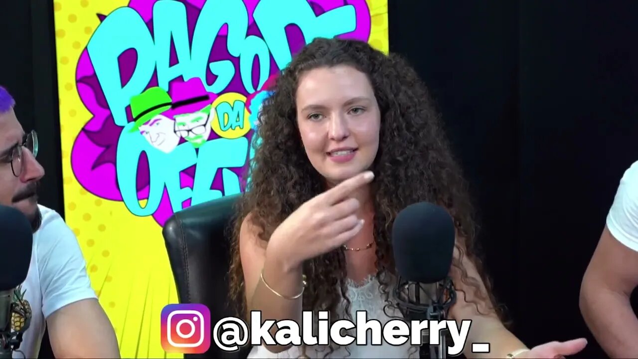 A PER3REC4 VEM DE BRINDE KALI KIRSCHE