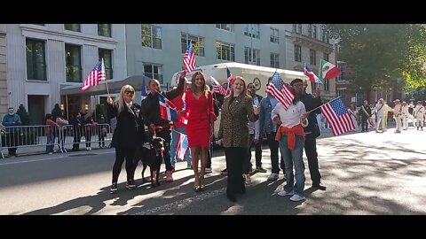 Jenifer Rajkumar The 2022 desfile de la hispanidad Hispanic Parade Midtown Manhattan 10/9/2022