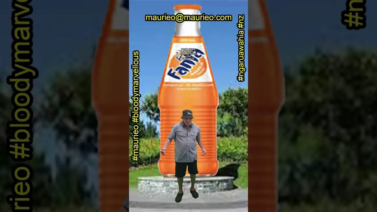 #maurieo #shorts A BIT WEIRD